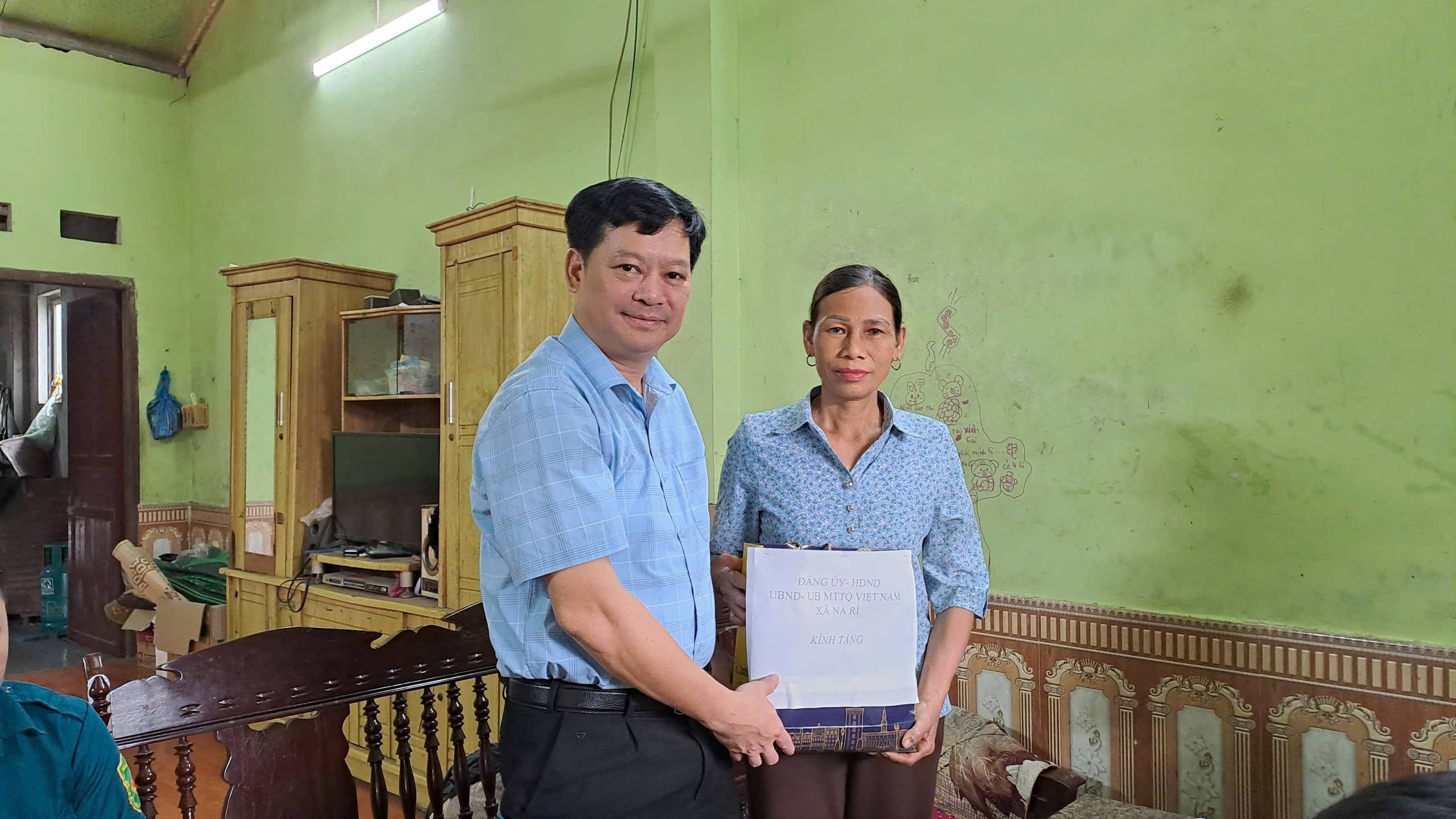 Anh-tin-bai